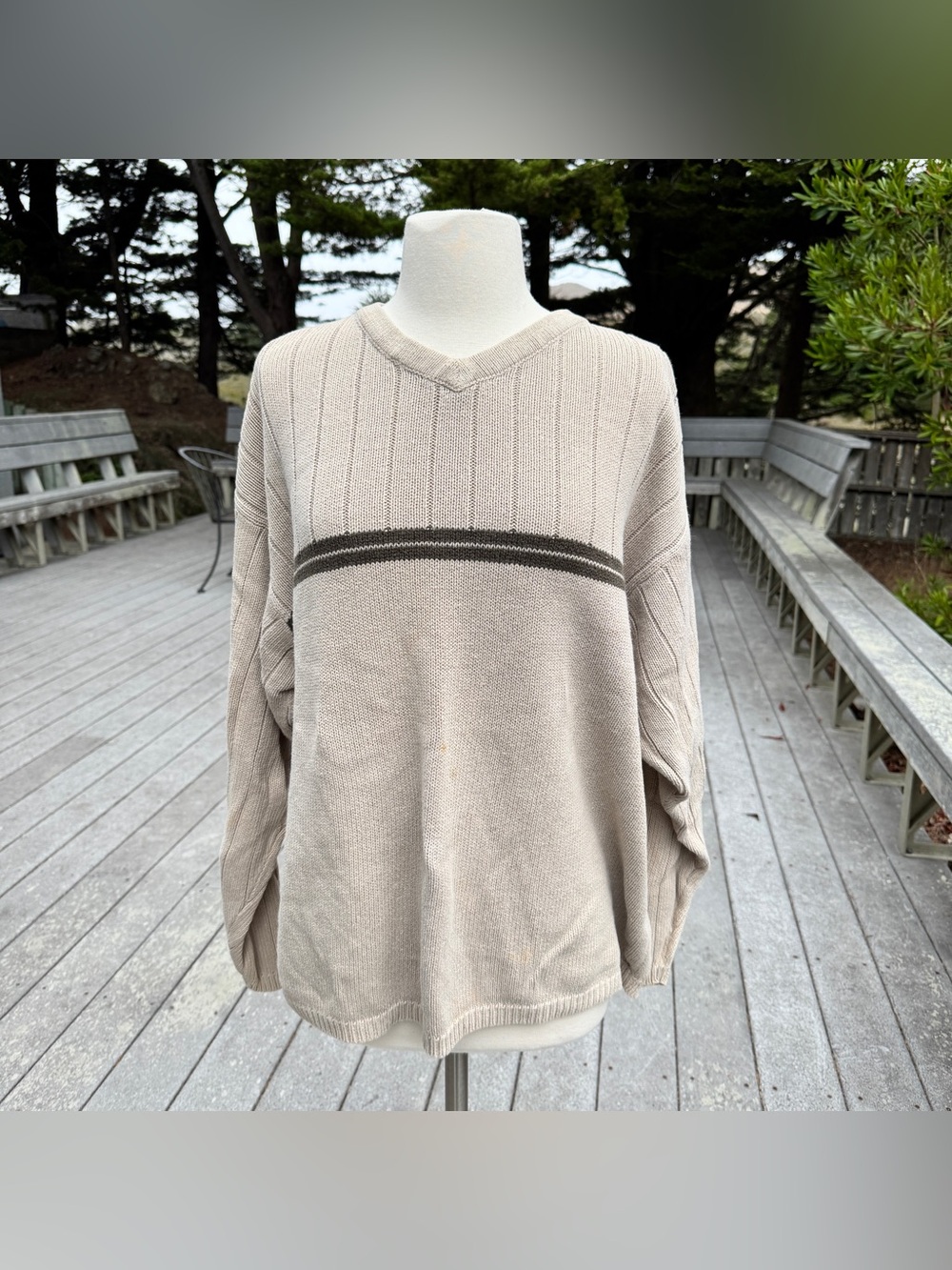 Y2K Arizona V-Neck Knit Sweater in Beige with Stripe